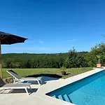 Domaine De Cazal - Chambres D'Hotes De Charme Avec Piscine Au Coeur De 26 Hectares De Nature Preservee 3*
