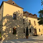Domaine De Cazal - Chambres D'Hotes De Charme Avec Piscine Au Coeur De 26 Hectares De Nature Preservee Saint-Cyprien (Dordogne)