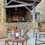 Bed & Breakfast Domaine De Cazal - Chambres D'Hotes De Charme Avec Piscine Au Coeur De 26 Hectares De Nature Preservee