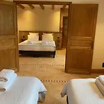 Domaine De Cazal - D'hôtes Avec Piscine Au Cœur De 26 Hectares De Nature Préservée 3* Saint-Cyprien (Dordogne)