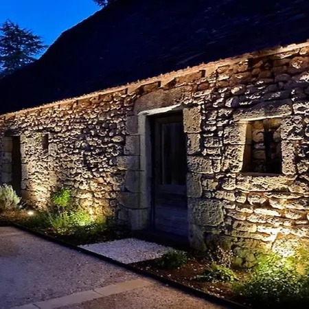 Domaine De Cazal - D'hotes Avec Piscine Au Coeur De 26 Hectares De Nature Preservee * Saint-Cyprien (Dordogne)