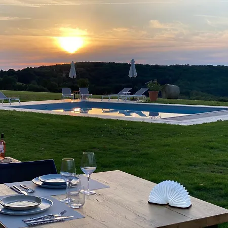 Bed & Breakfast Domaine De Cazal - D'hotes Avec Piscine Au Coeur De 26 Hectares De Nature Preservee *