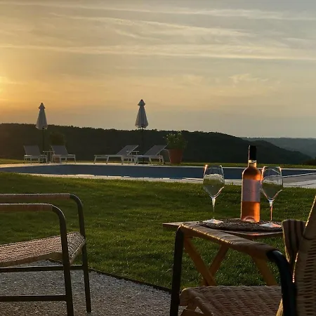 Domaine De Cazal - D'hotes Avec Piscine Au Coeur De 26 Hectares De Nature Preservee