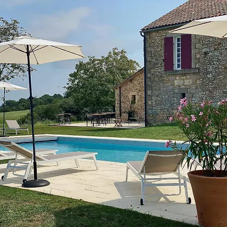 Domaine de Cazal - Chambres d'Hôtes de Charme dans un Domaine Privé avec Piscine, au cœur de 26 hectares de nature préservée 3* Saint-Cyprien (Dordogne)