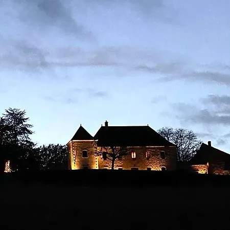 Bed & Breakfast Domaine De Cazal - D'hotes De Charme Dans Un Domaine Prive Avec Piscine, Au Coeur De 26 Hectares De Nature Preservee